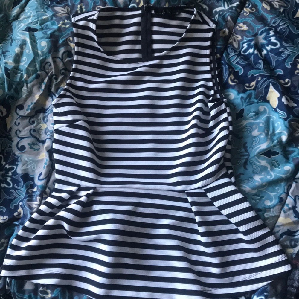Great condition tea cup tank